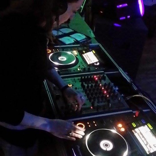 DJ Tek
